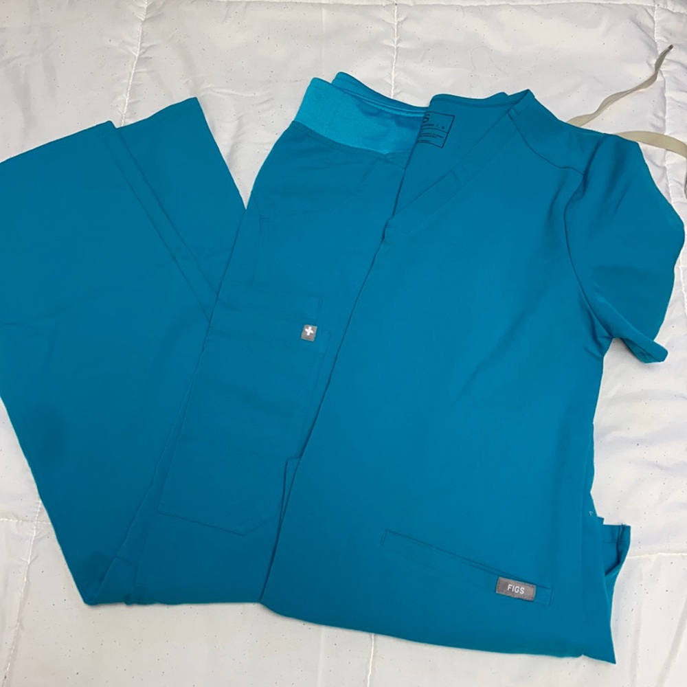Figs Teal Scrub Set